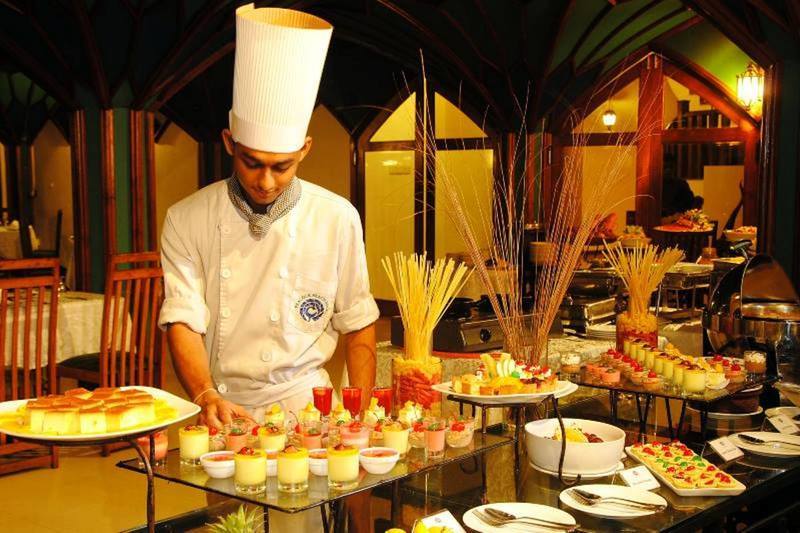 Peacock Beach Hotel Hambantota Eksteriør bilde