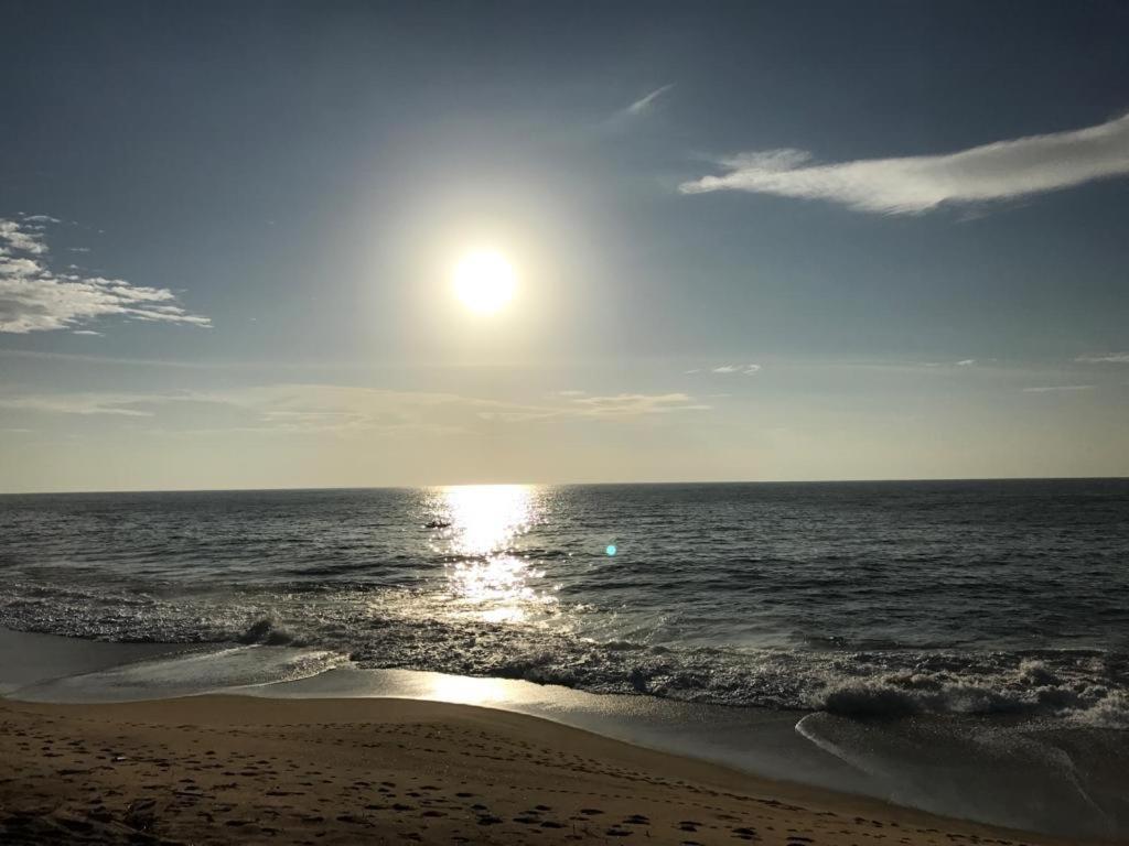 Peacock Beach Hotel Hambantota Eksteriør bilde
